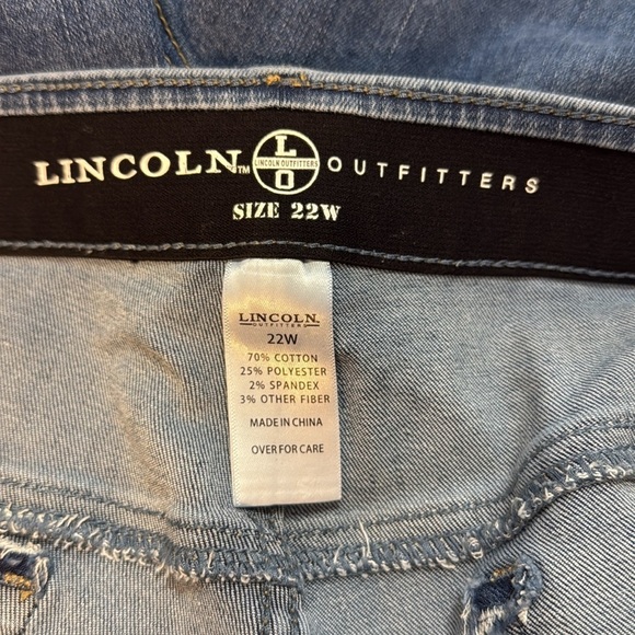 Lincoln Outfitters Reg Wash Stretch Women’s 22W Faded Denim Shorts 8.5” Inseam - Picture 5 of 6